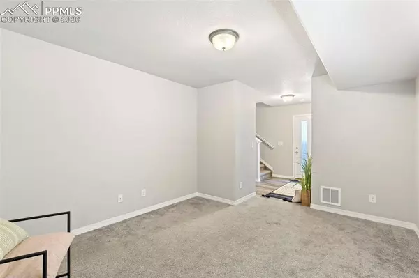 Colorado Springs, CO 80916,5268 Painted Sky VW