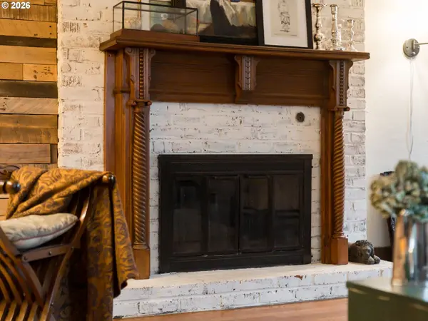 Mc Minnville, OR 97128,1036 NE COWLS ST