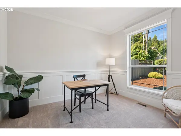 West Linn, OR 97068,6345 CAUFIELD ST