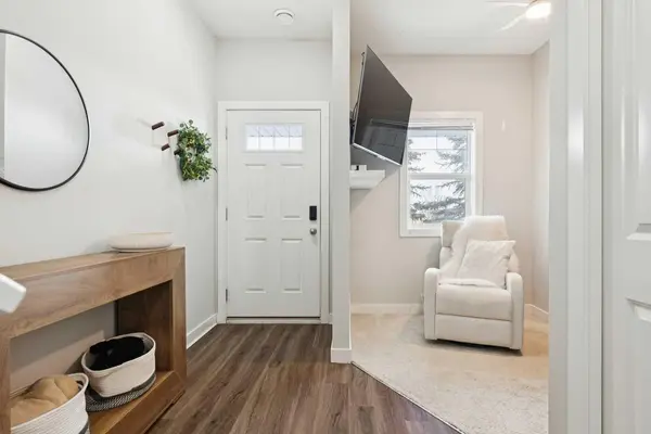 31 Stonehouse CRES NW, High River, AB T1V 1G1