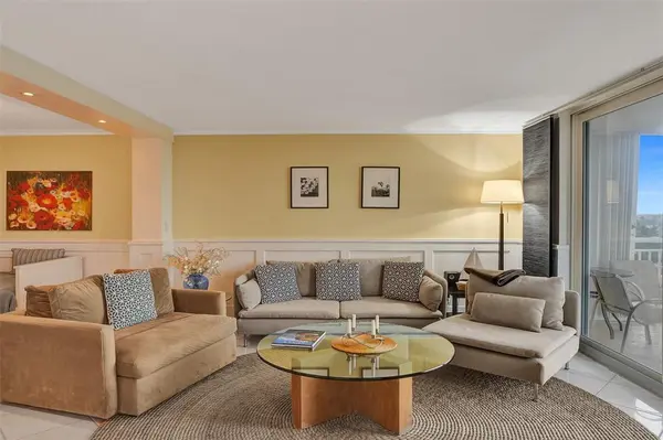 Hillsboro Beach, FL 33062,1050 Hillsboro Mile #805W