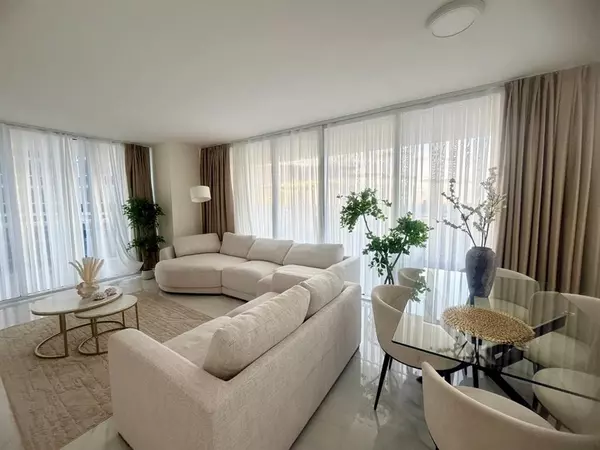 Hallandale Beach, FL 33009,1830 S Ocean Dr #2406