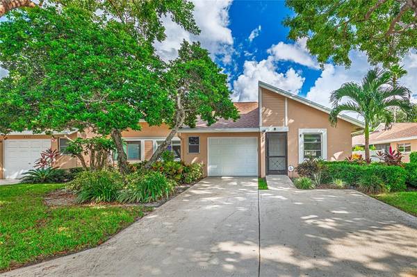 8307 Summerbreeze Ln, Boca Raton, FL 33496