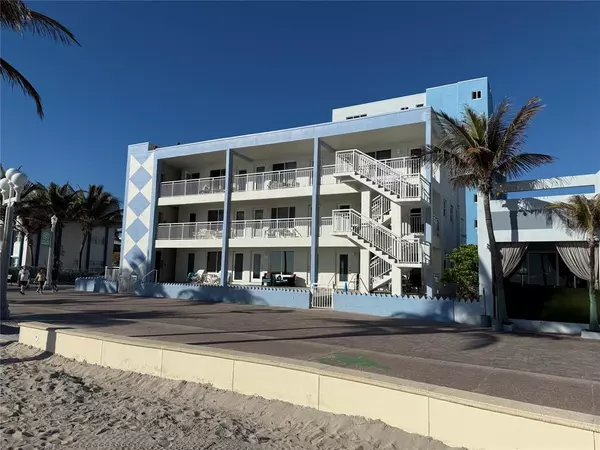 Hollywood, FL 33019,310 S Broadwalk #3B