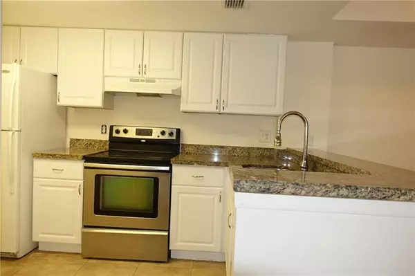 Plantation, FL 33324,10773 Cleary Blvd #107