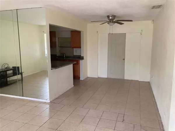 Sunrise, FL 33313,6827 NW 30th St