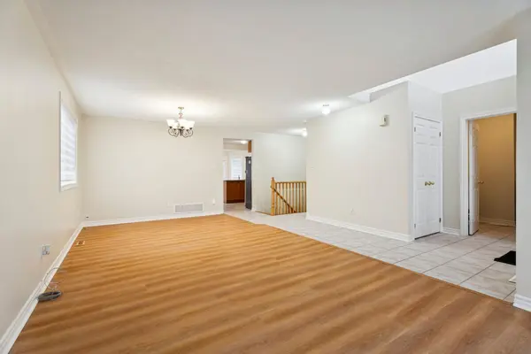 Barrie, ON L4N 0E1,136 Marsellus DR