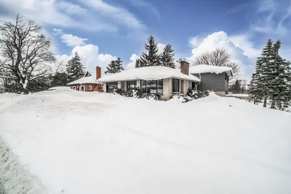 Barrie, ON L4M 3T5,54 Eugenia ST