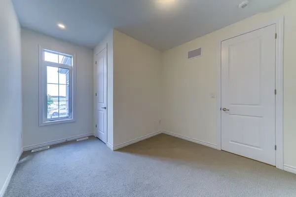 Wasaga Beach, ON L9Z 0N6,15 Sun Valley AVE