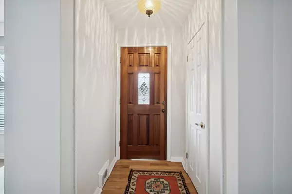 Toronto W10, ON M9W 3B9,123 Jeffcoat DR