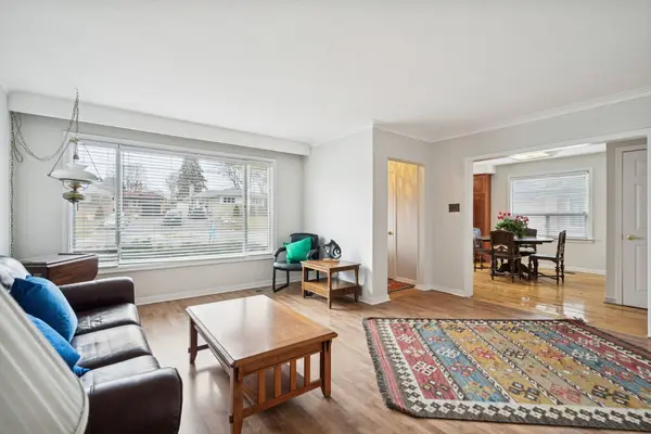 Toronto W10, ON M9W 3B9,123 Jeffcoat DR