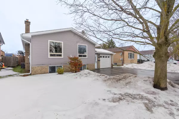 Kawartha Lakes, ON K9V 5J3,7 Birch CT