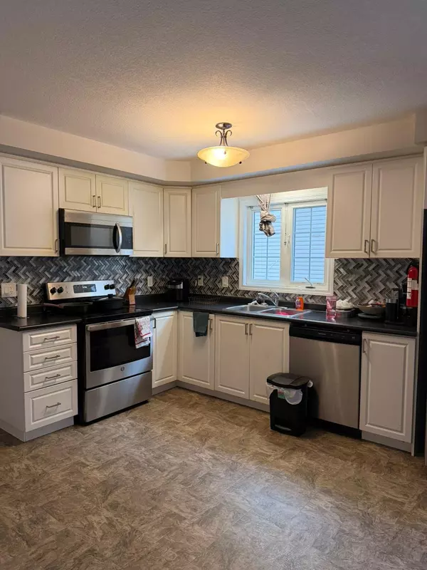 London South, ON N6L 0C7,3200 Singleton AVE #23