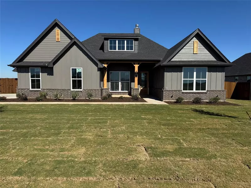 136 Grey Wolf, Godley, TX 76044