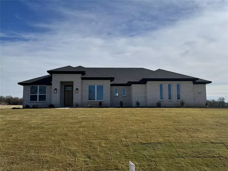 2004 Camden Drive, Springtown, TX 76082