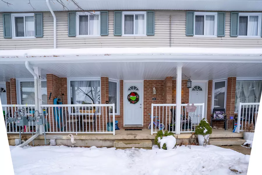 10 Dufferin ST #27, Norwich, ON N0J 1P0