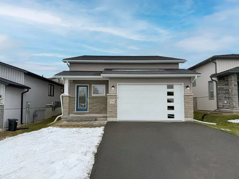 74 MEAGAN LN, Quinte West, ON K0K 2C0