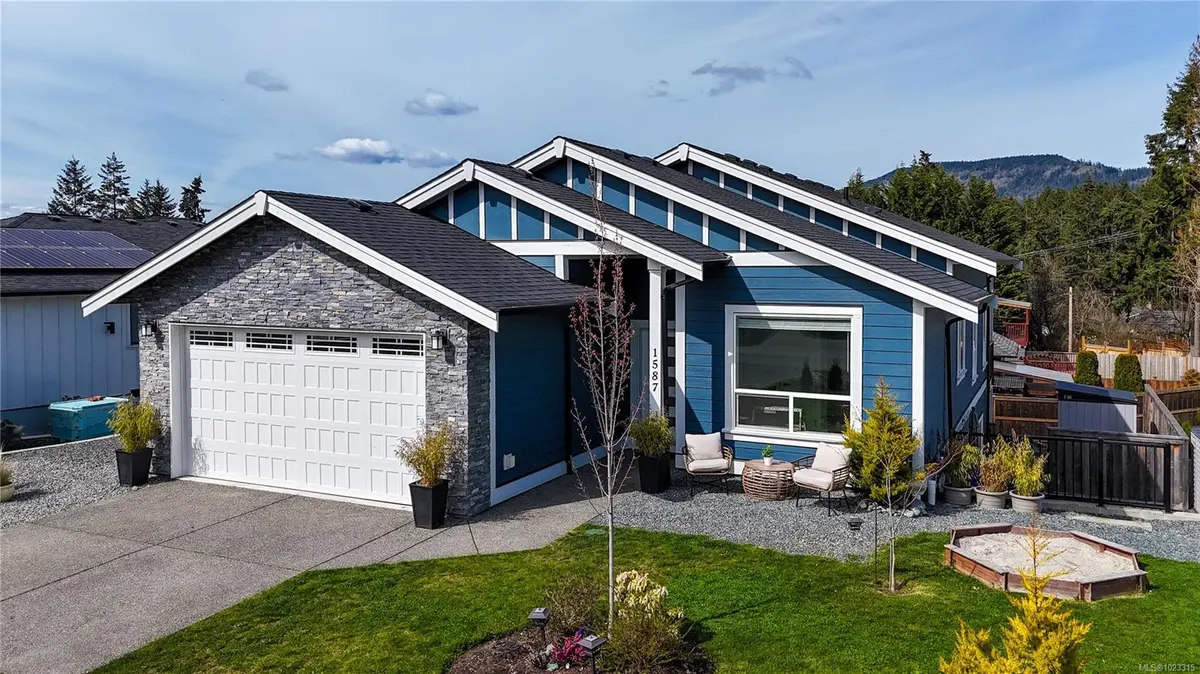 1587 Rondeault Rd, Cowichan Bay, BC V0R 1N1