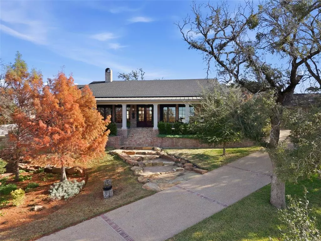 Woodway, TX 76712,15021 Sendero Lane