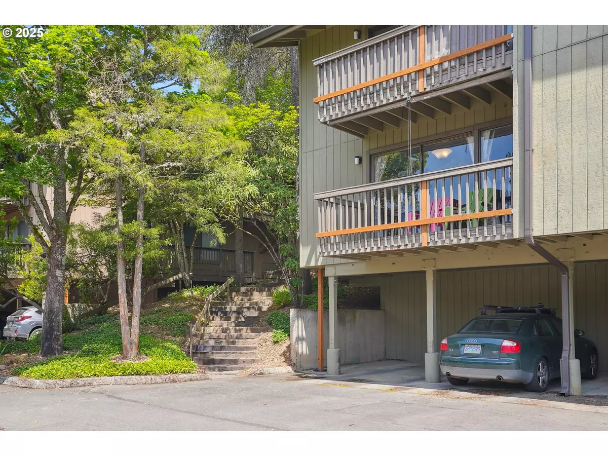 Portland, OR 97225,7522 SW BARNES RD #E