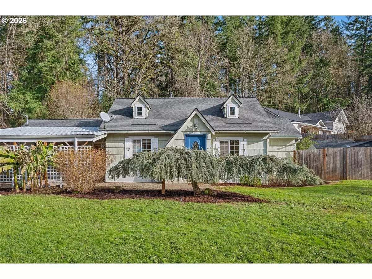 Silverton, OR 97381,1401 S WATER ST