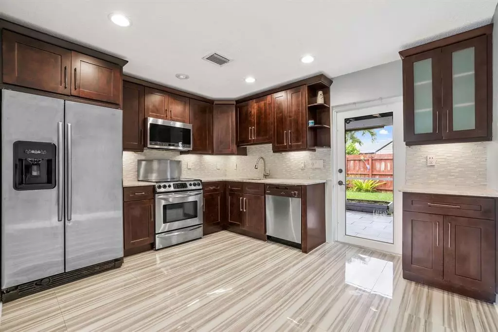 Tamarac, FL 33309,4805 NW 27th Way