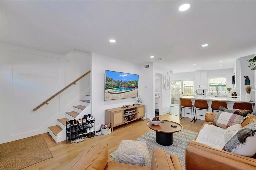 Wilton Manors, FL 33305,120 NE 20th Ct #5D