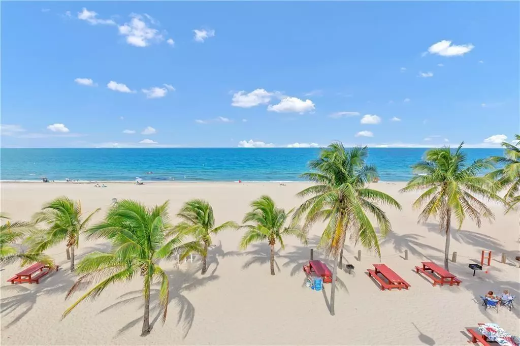 Pompano Beach, FL 33062,111 Briny Ave #711