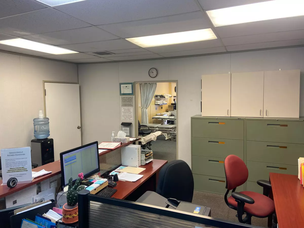 Burlington, ON L7P 4M8,2025 Upper Middle RD #25