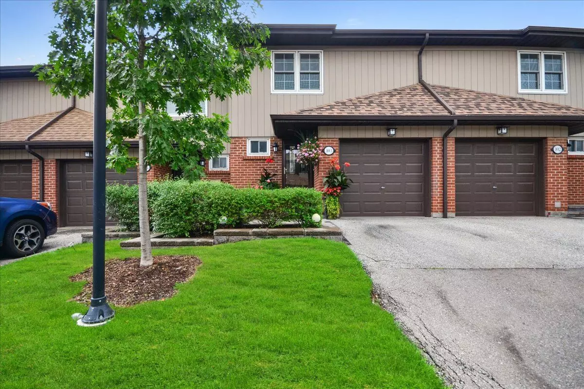 Mississauga, ON L4W 2N9,1951 Rathburn RD E #103