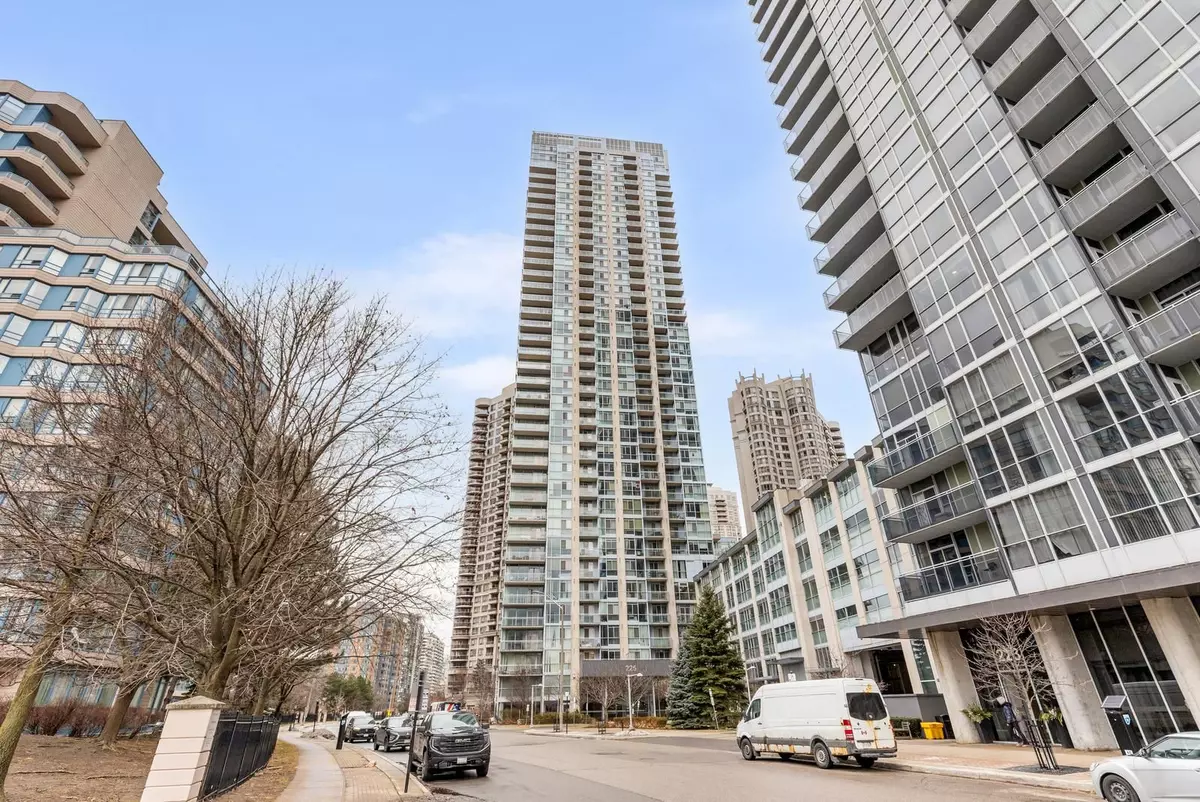 Mississauga, ON L5B 4P2,225 Webb DR #3101