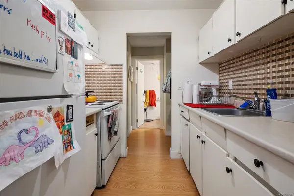 2610 Graham St #103, Victoria, BC V8T 3Y9