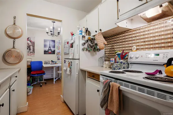 2610 Graham St #103, Victoria, BC V8T 3Y9