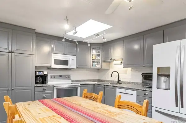 5838 Blythwood Rd #4, Sooke, BC V9Z 0G2