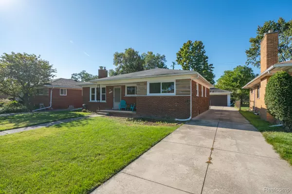 Eastpointe, MI 48021,19136 Mott AVE