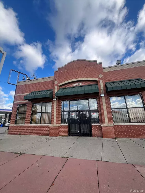 Detroit, MI 48215,12525 Mack AVE