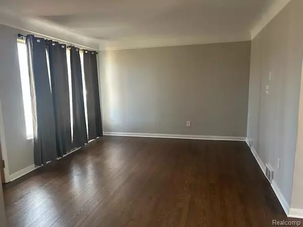 Redford, MI 48240,16429 Kinloch