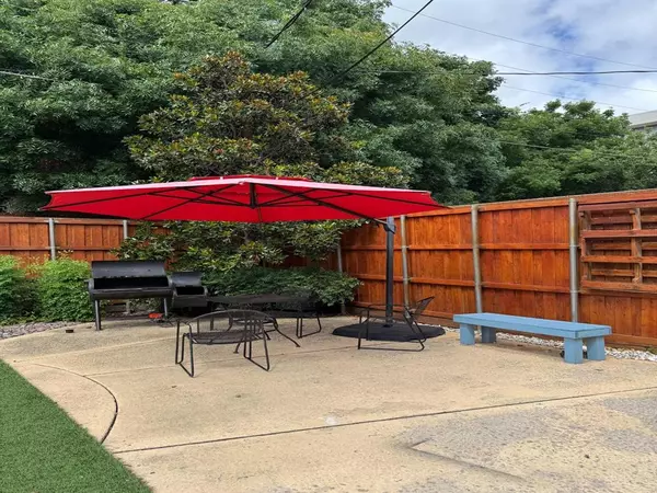 Dallas, TX 75219,4335 Cedar Springs Road #116