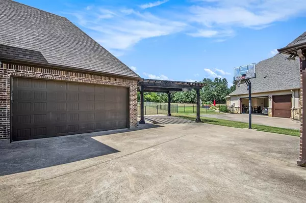 Mansfield, TX 76063,6909 Heritage Oaks Drive