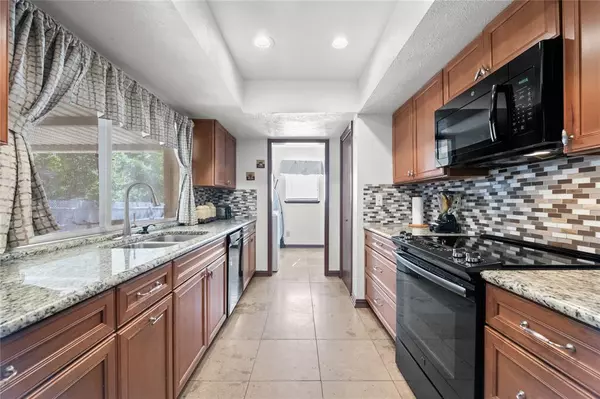 Dallas, TX 75249,7626 Ashcrest Lane