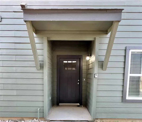 Burleson, TX 76028,3501 E Renfro Street #614