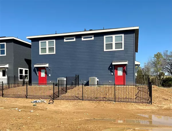 3501 E Renfro Street #408, Burleson, TX 76028