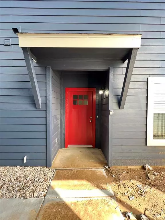 Burleson, TX 76028,3501 E Renfro Street #407