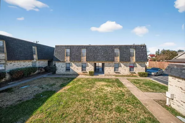 Grapevine, TX 76051,705 E Worth Street