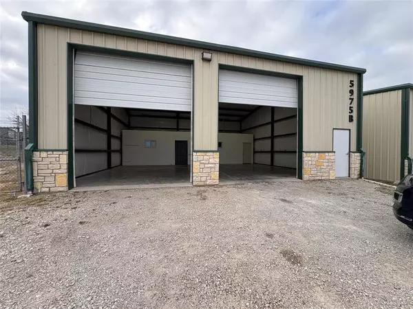 Weatherford, TX 76087,5975 Stacy Lane #B