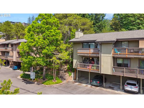 7522 SW BARNES RD #E, Portland, OR 97225