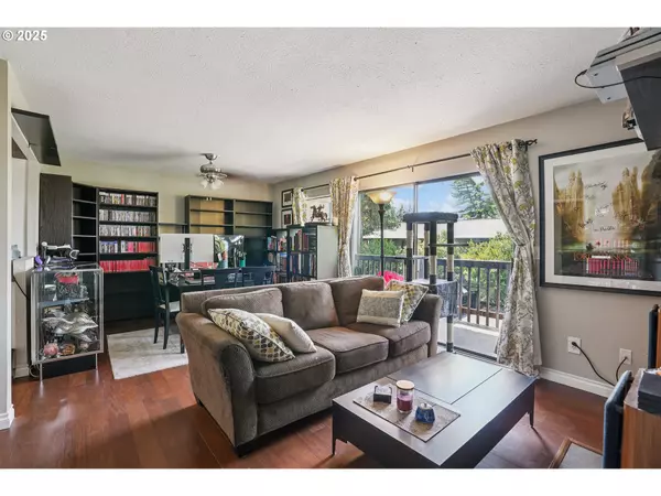 Portland, OR 97225,7522 SW BARNES RD #E