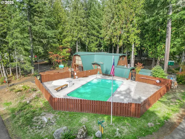 Rhododendron, OR 97049,21760 E TREE SWALLOW LN