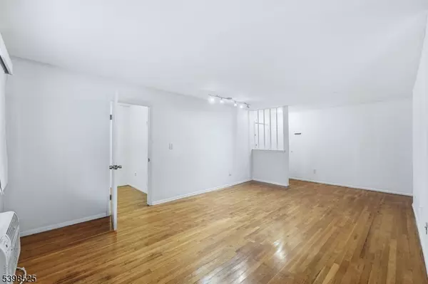 North Plainfield Boro, NJ 07060,401 US Highway 22 APT 40F #F