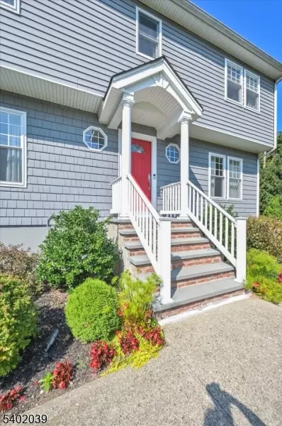 Glen Rock Boro, NJ 07452,418 Prospect St